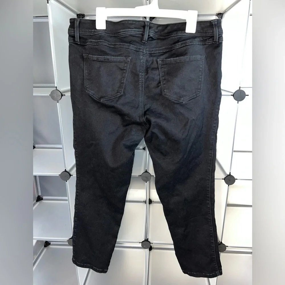 Torrid Women's Luxe Skinny Sateen Stretch Black Jeans Size 16S
